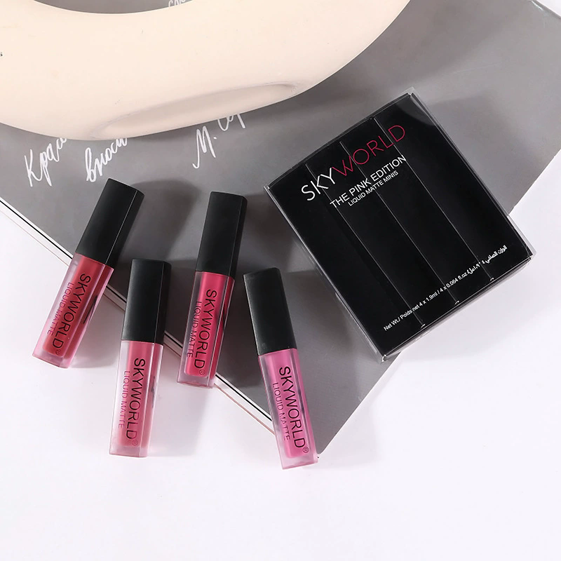 Huda Beauty Makeup Set - 4 قطعة مجموعة أحمر الشفاه ماتي