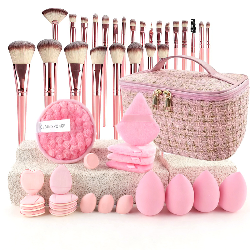 مجموعة فرش مكياج أنيقة بتصميم  - مراجعة Beauty Makeup Bag وسعره