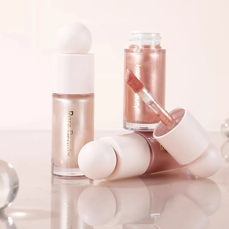 ريير بيوتي هايلايتر بملمس حرير - مراجعة Huda Beauty Makeup Set وسعره